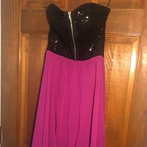 TEEN PROM DRESS !! Worn once !! Size small